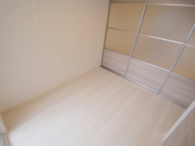 D-Room南小路の洋室