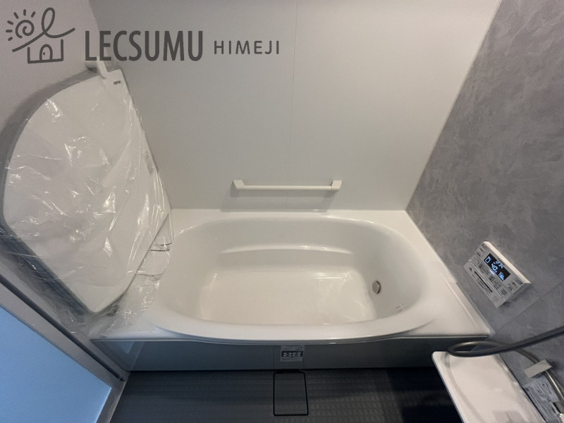 姫路市御立西3丁目/新築戸建の浴室