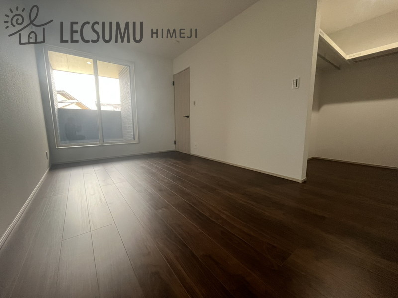 姫路市御立西3丁目/新築戸建の洋室