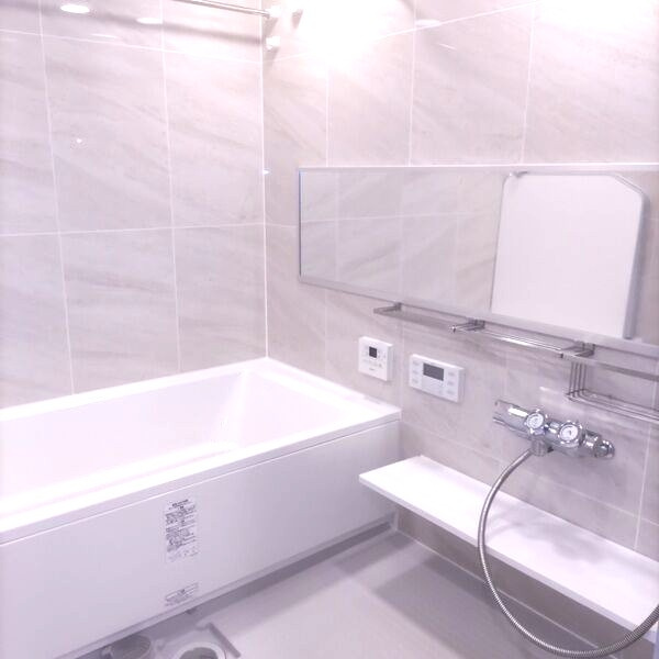 ローレルコート星が丘元町の浴室