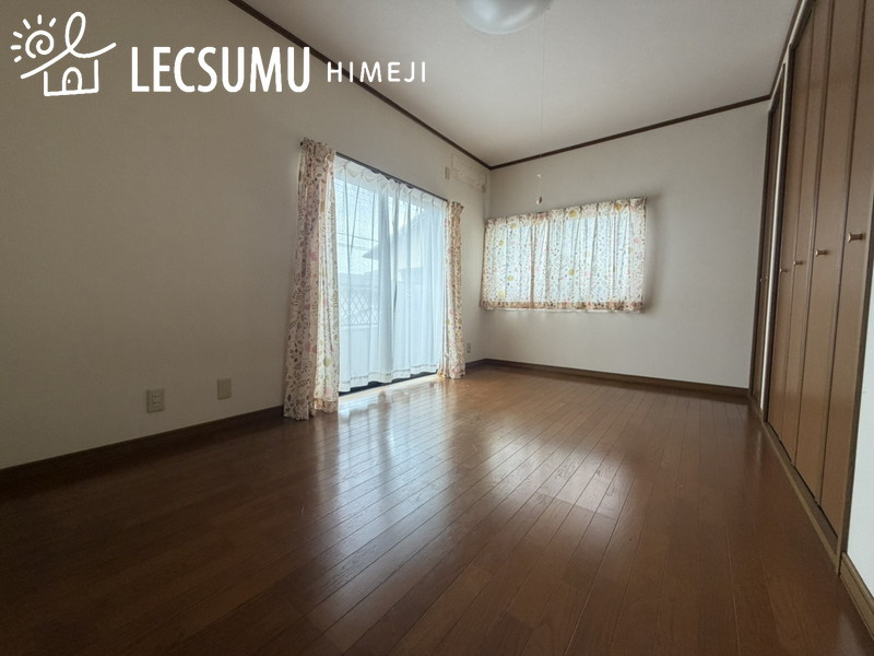 揖保郡太子町東保/中古戸建の寝室