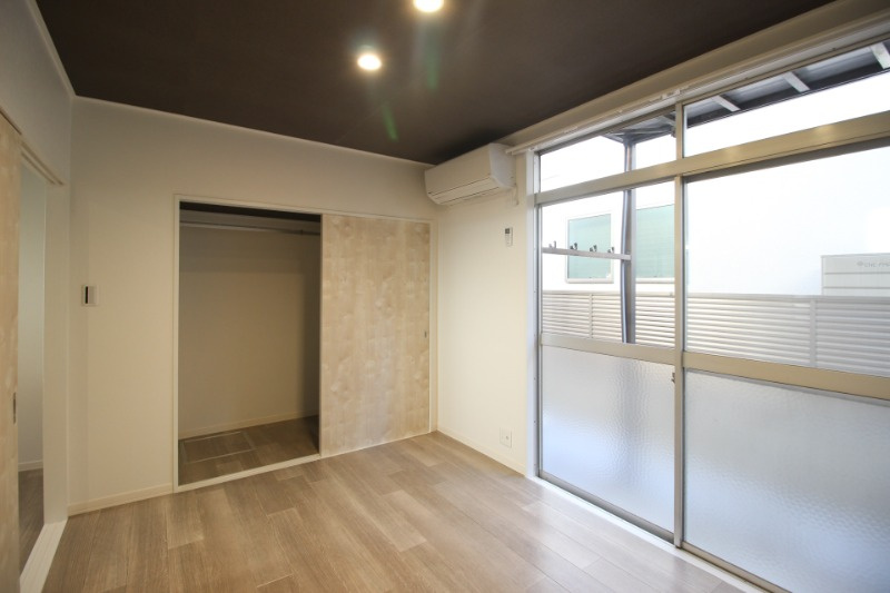 ヴィラ用賀の洋室|5.4帖の洋室♪