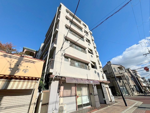 サンヒルズの外観