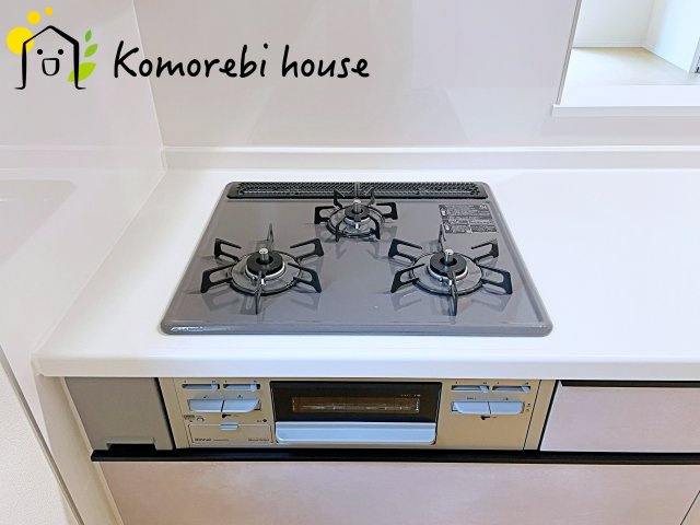 伊奈町栄1丁目46番　新築一戸建て　ハートフルタウン　Aのキッチン|使いやすいキッチンです