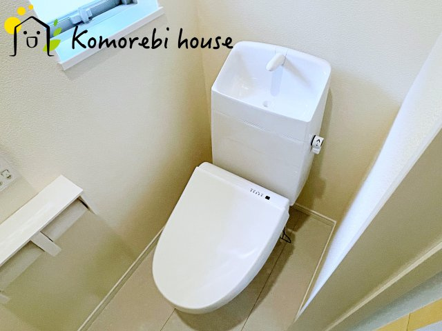 伊奈町栄1丁目46番　新築一戸建て　ハートフルタウン　Aのトイレ|シンプルで使いやすいトイレです