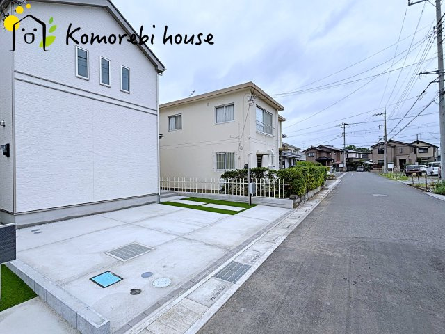 伊奈町栄1丁目46番　新築一戸建て　ハートフルタウン　Aの前面道路含む現地写真|前面道路含む現地写真です