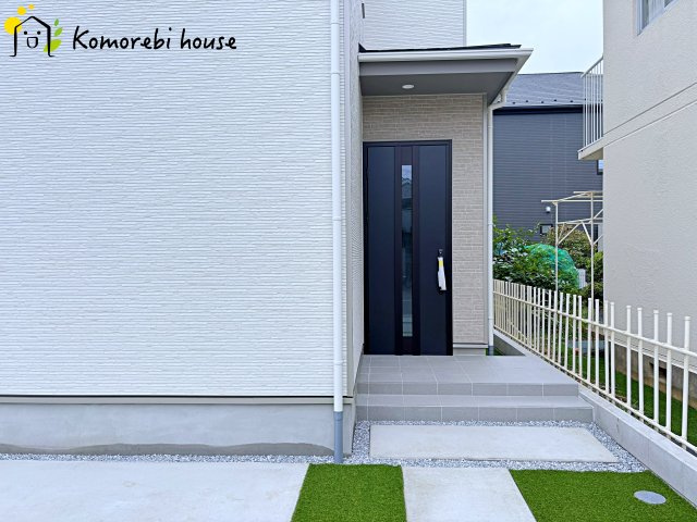 伊奈町栄1丁目46番　新築一戸建て　ハートフルタウン　Aの玄関|毎日通る玄関はこちらです