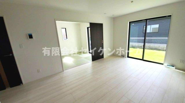 深谷市上野台　新築住宅1号棟（土地広々55坪超）の居間・リビング