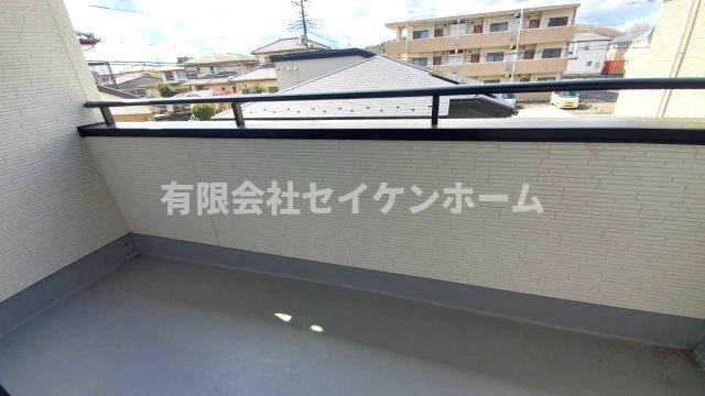 深谷市上野台　新築住宅1号棟（土地広々55坪超）のバルコニー