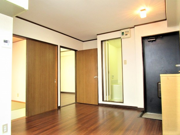 ハイツ三田の浴室