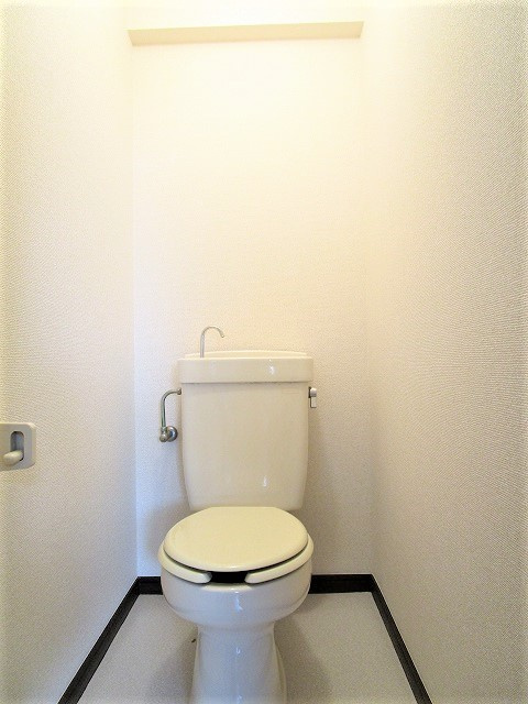 ハイツ三田の寝室