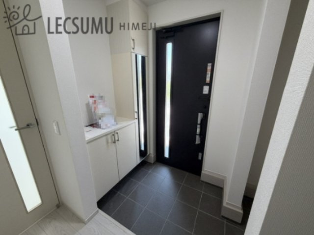 姫路市広畑区才2期/新築戸建の玄関