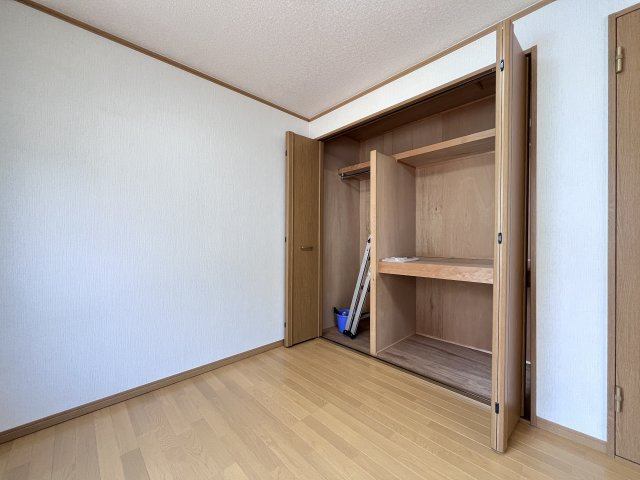 松栄ハイツの収納