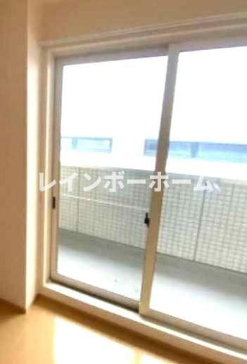 ジェノヴィア原木中山のバルコニー