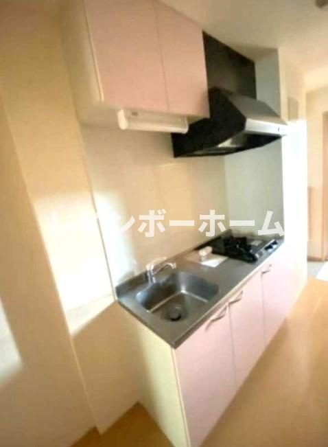 ジェノヴィア原木中山のキッチン