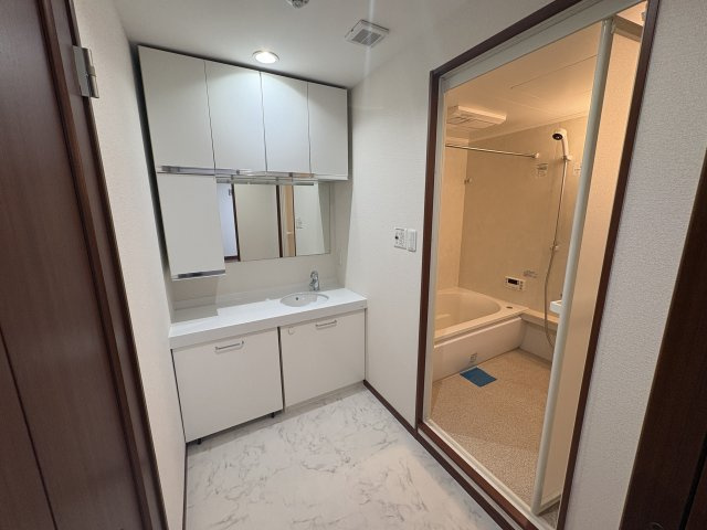 第二東商センター１号館の独立洗面台