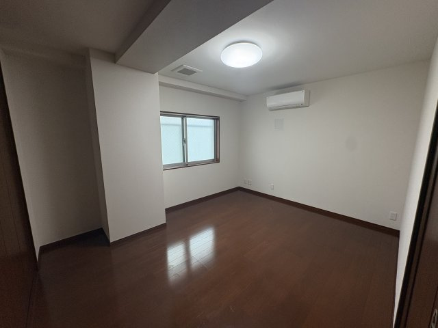 第二東商センター１号館の洋室