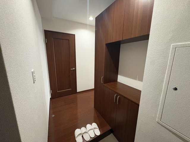 第二東商センター１号館の玄関