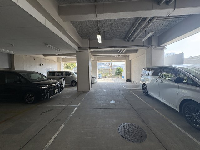 第二東商センター１号館の駐車場
