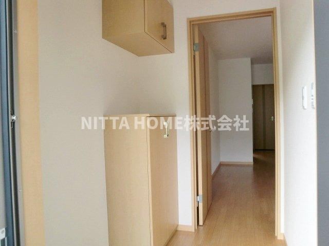 グランドビューの玄関|シューズボックス付きの玄関＊