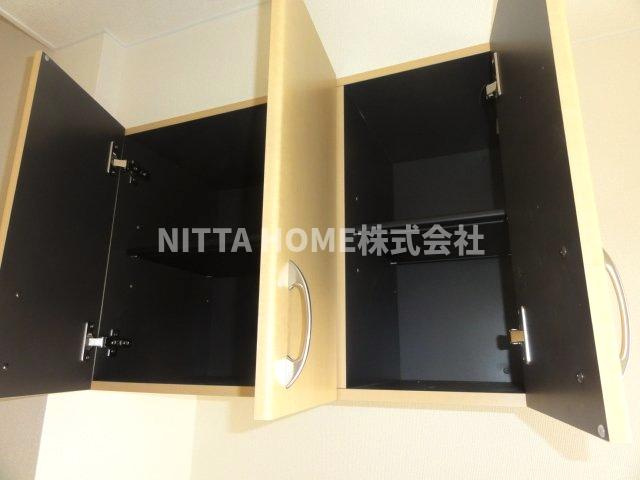 グランドビューの玄関|上部にもシューズボックスがあります◇