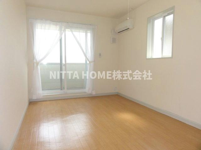 グランドビューの居間・リビング|リビングルームは１０．１帖になります◇