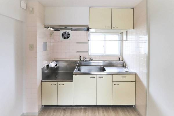 ビレッジハウス檜原2号棟のキッチン|ビレッジハウスの同一物件・同一タイプの間取りの写真です