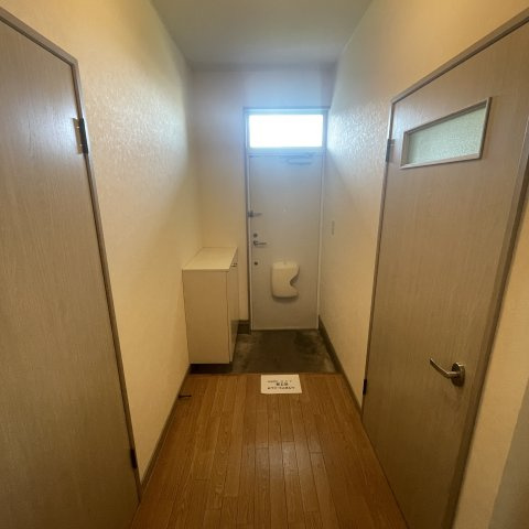 クローバー７の玄関