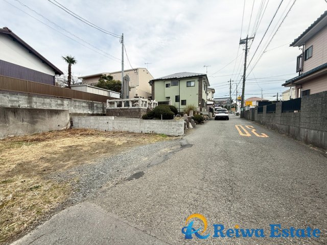 売地　茅ヶ崎市松林1丁目の前面道路含む現地写真