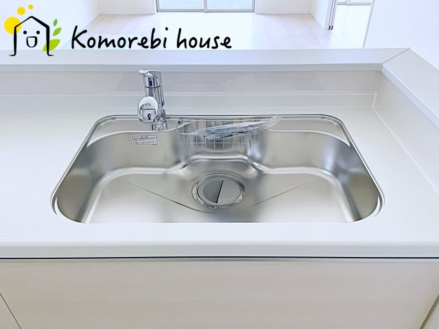 伊奈町栄1丁目46番　新築一戸建て　ハートフルタウン　Eのキッチン|お料理しやすいキッチンです