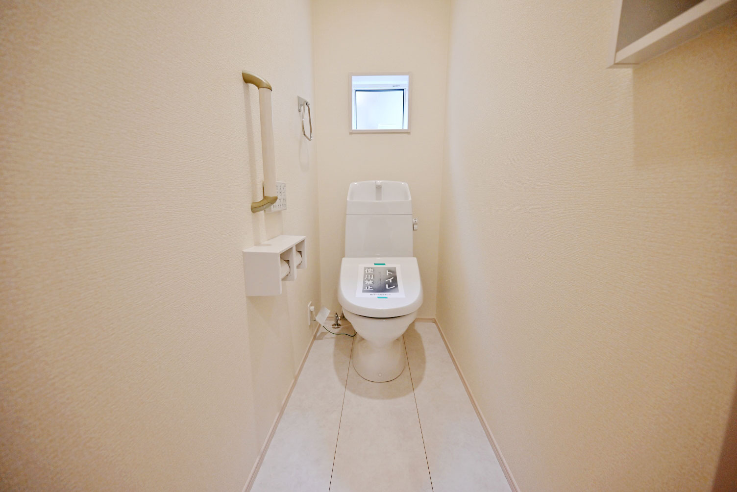 ブルーミングガーデン小林5丁目新築一戸建て│3LDK+並列駐車3台可のトイレ|1・2階に1か所ずつウォッシュトイレを導入しています。