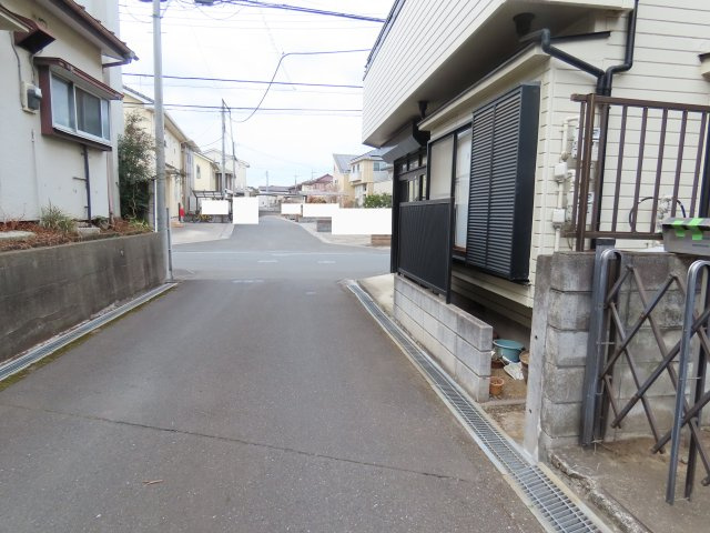 川越市小堤売地の前面道路含む現地写真