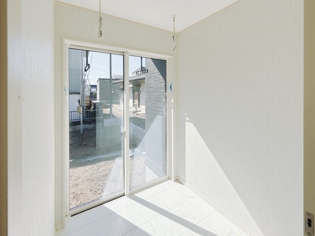 【新築戸建】足利市葉鹿南町1期のランドリースペース|■物干しスペース｜室内に物干しスペースがございますので、急な天候の変化でも安心です♪