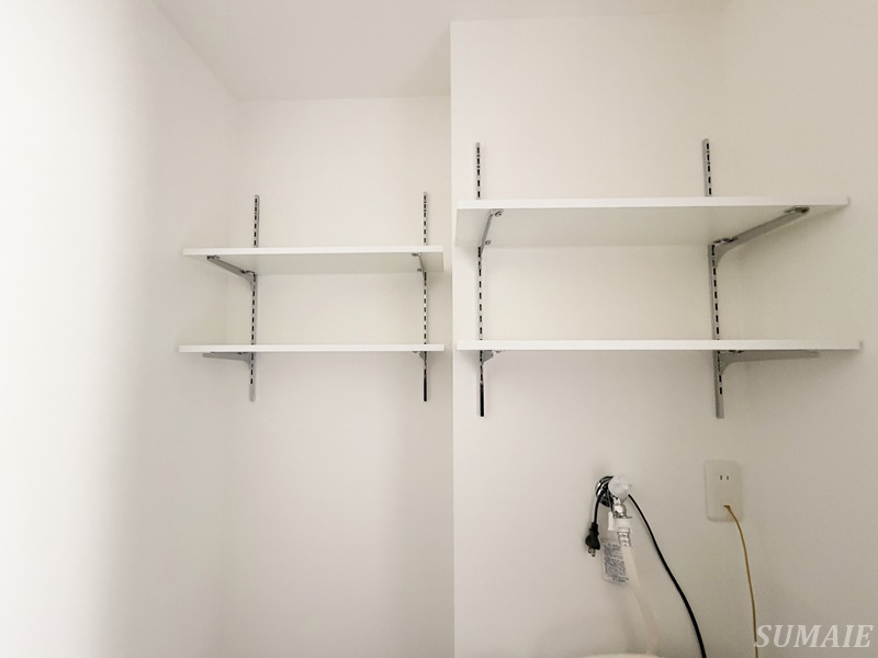 レピュア王子神谷レジデンスⅡの収納|トイレ上、洗濯機上収納です☆