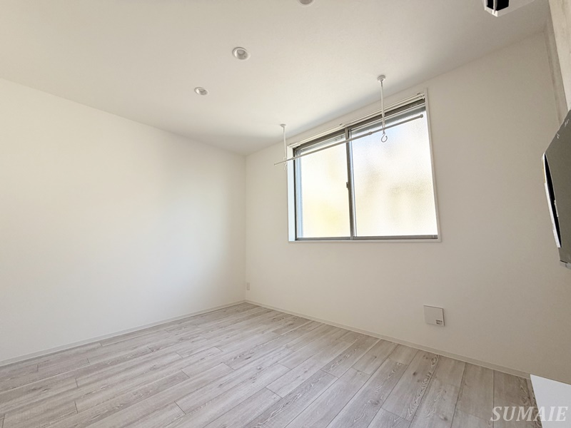 レピュア王子神谷レジデンスⅡの居間・リビング|5.7帖のリビングです☆