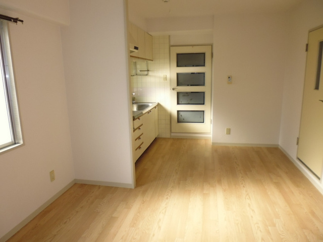 ＹＫハイツ旭が丘の洋室