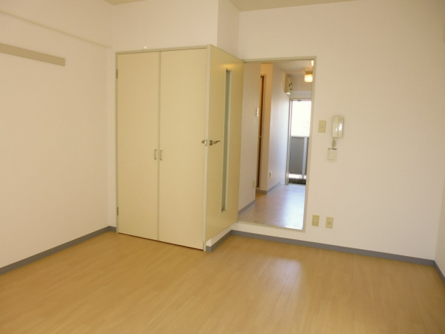 ＹＫハイツ旭が丘の洋室