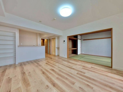 【居間・リビング】 | ホワイトキャッスル小森江東（C-10）