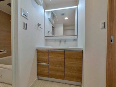 【独立洗面台】 | ホワイトキャッスル小森江東（C-10）