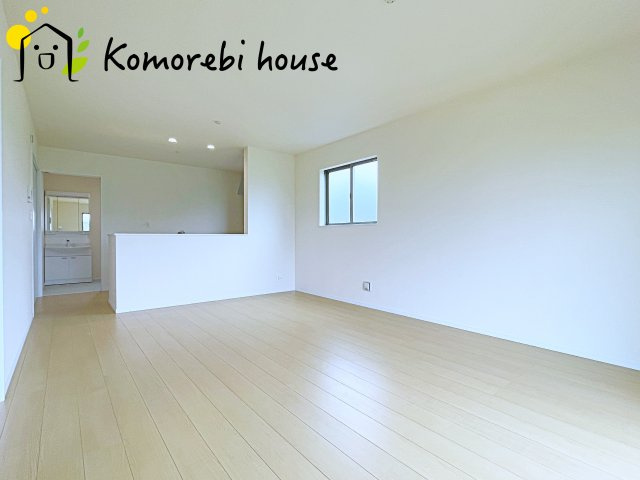 伊奈町栄1丁目46番　新築一戸建て　ハートフルタウン　Fの居間・リビング|居間です
