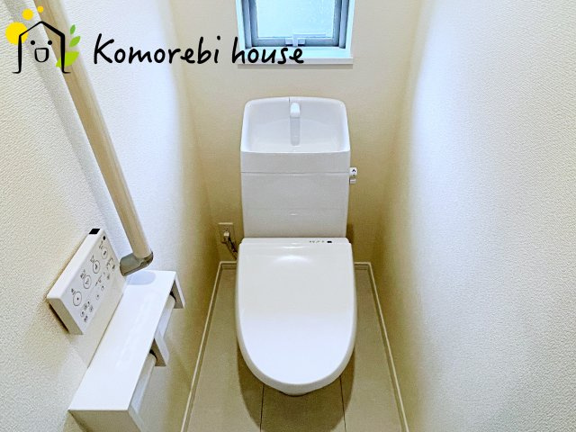 伊奈町栄1丁目46番　新築一戸建て　ハートフルタウン　Fのトイレ|落ち着いた色調のトイレです