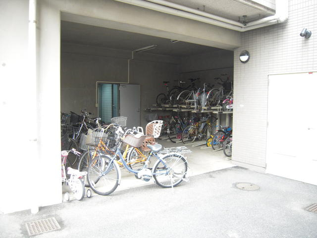 篠崎パークマンションのその他共用部分|駐輪場