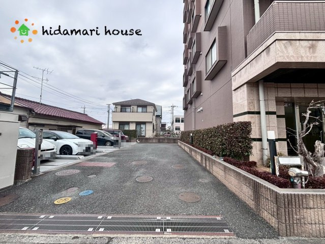 プレジャーガーデン鴻巣の駐車場