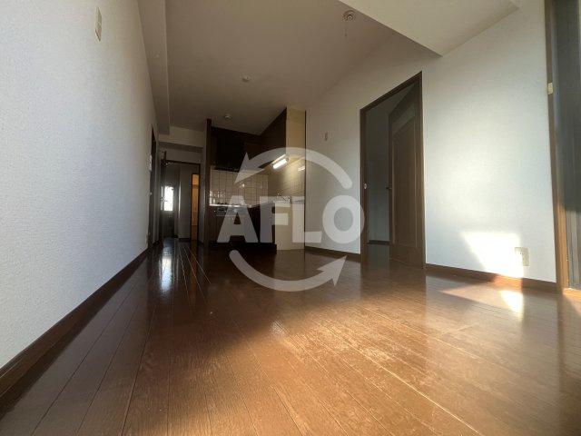 マンシオン・タイラの居間・リビング|マンシオン・タイラ　リビング