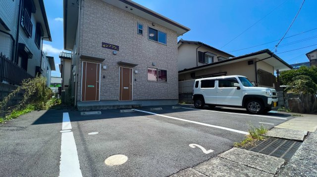 サンフラワーの駐車場