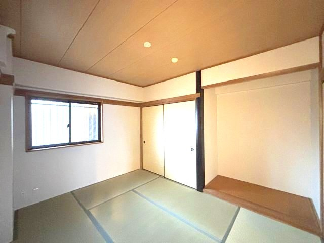井本マンションの和室