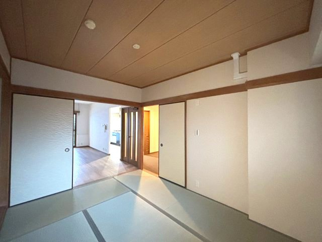 井本マンションの和室
