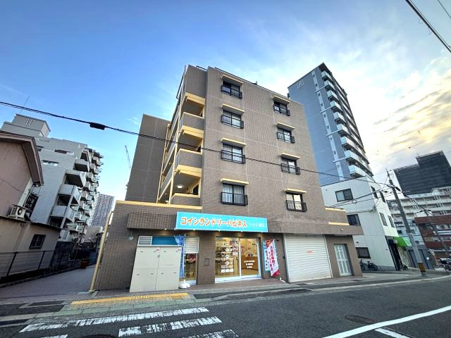 井本マンションの外観