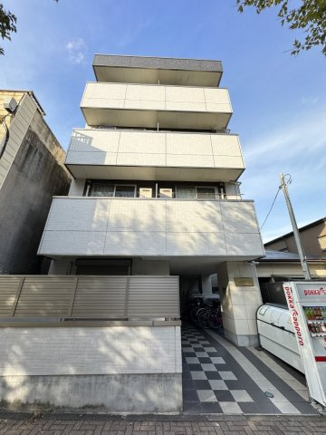 Birdlandのエントランス