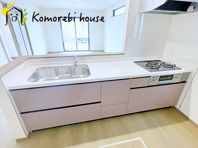 伊奈町栄1丁目46番　新築一戸建て　ハートフルタウン　Hのキッチン|お料理しやすいキッチンです